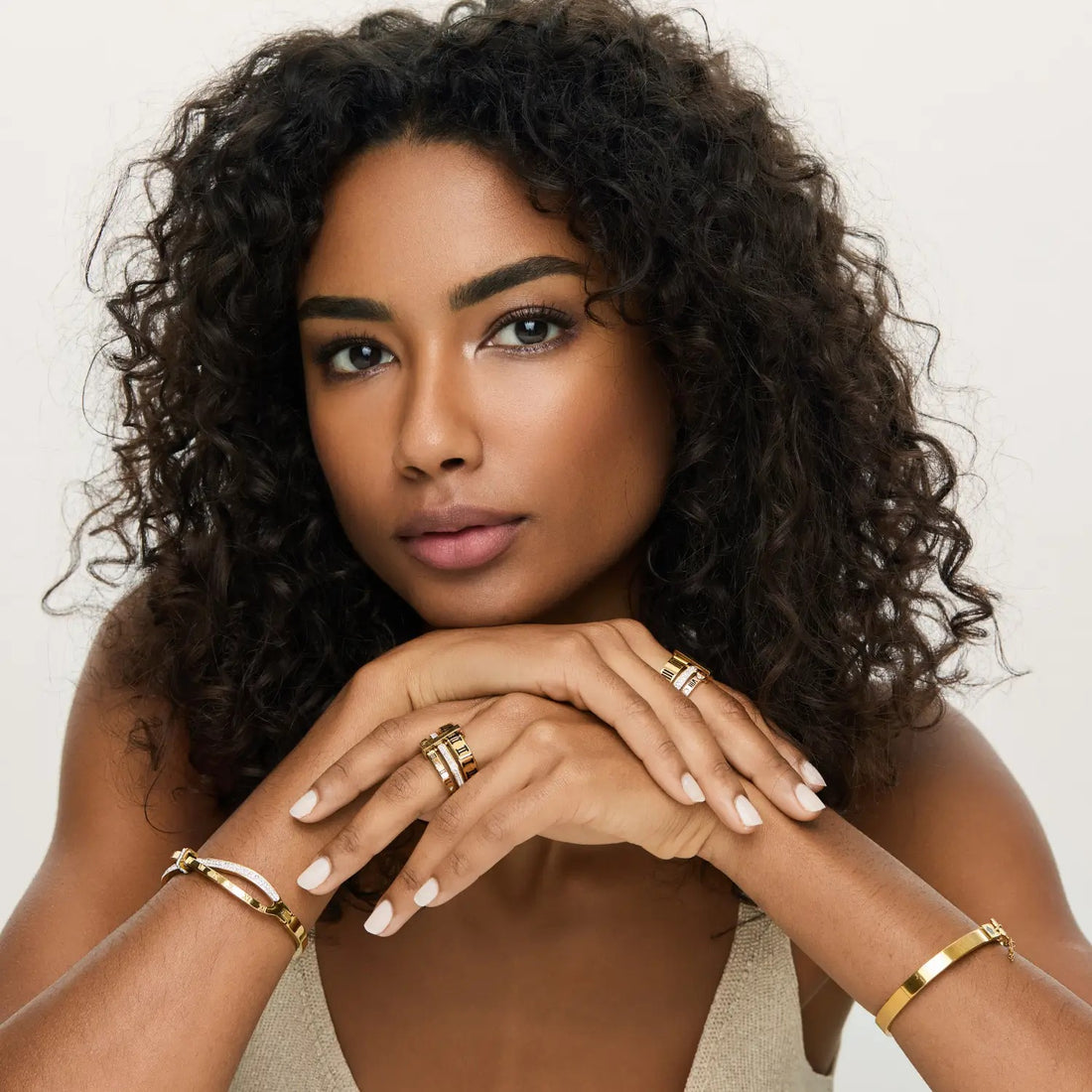 Anillo Triple Momentos – Bañado en Oro de 18k Resistente al Agua y al Sudor